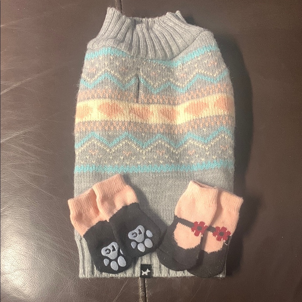 Hotel Doggy Gray Knit Dog Sweater with Socks